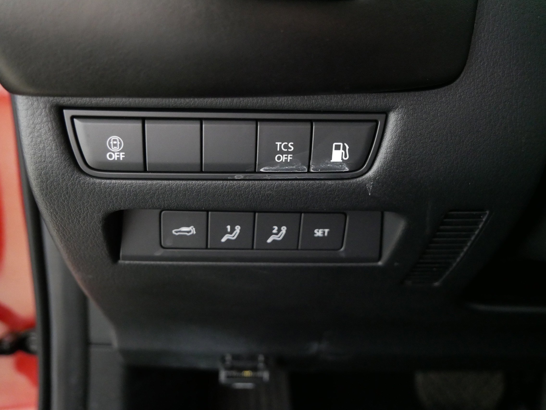 Used 2025 MAZDA CX-50 AWD 2.5 Hybrid w/ Weather Package image 26