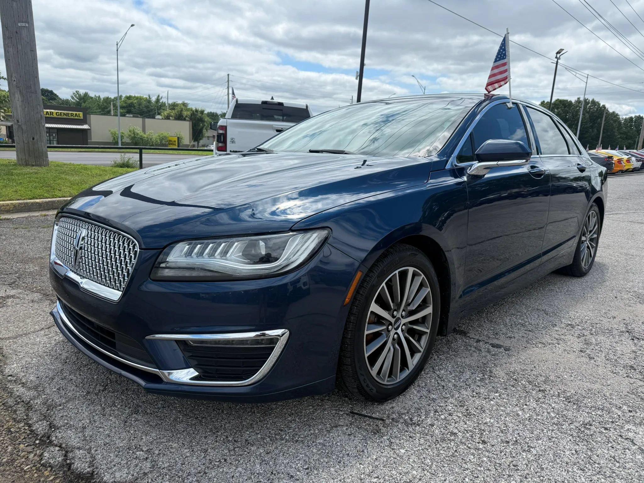 Used 2017 Lincoln MKZ Select FWD image 8