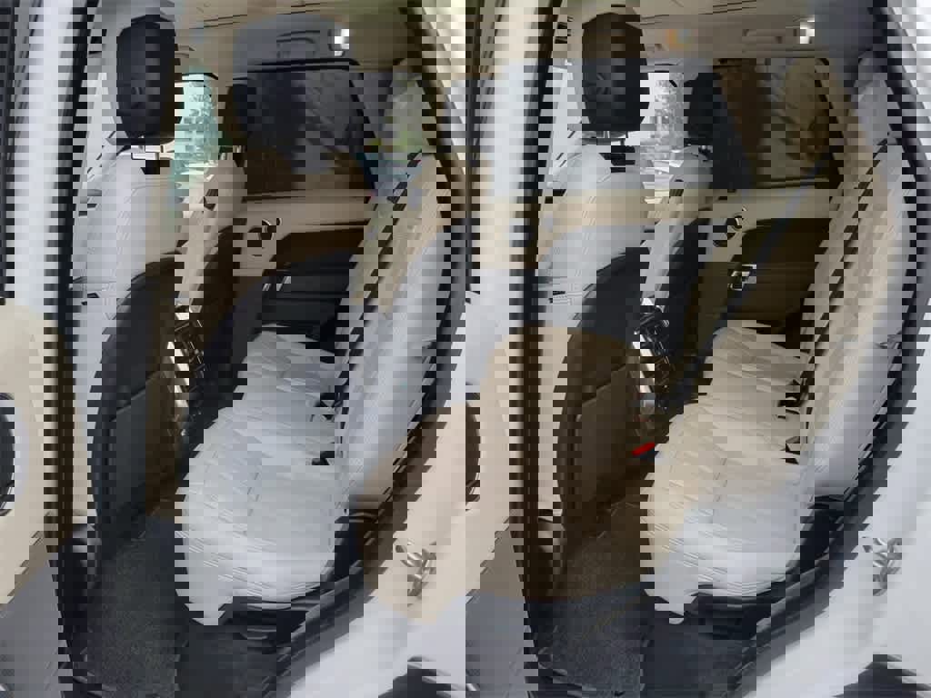 Used 2020 Land Rover Range Rover Sport HSE Dynamic image 11