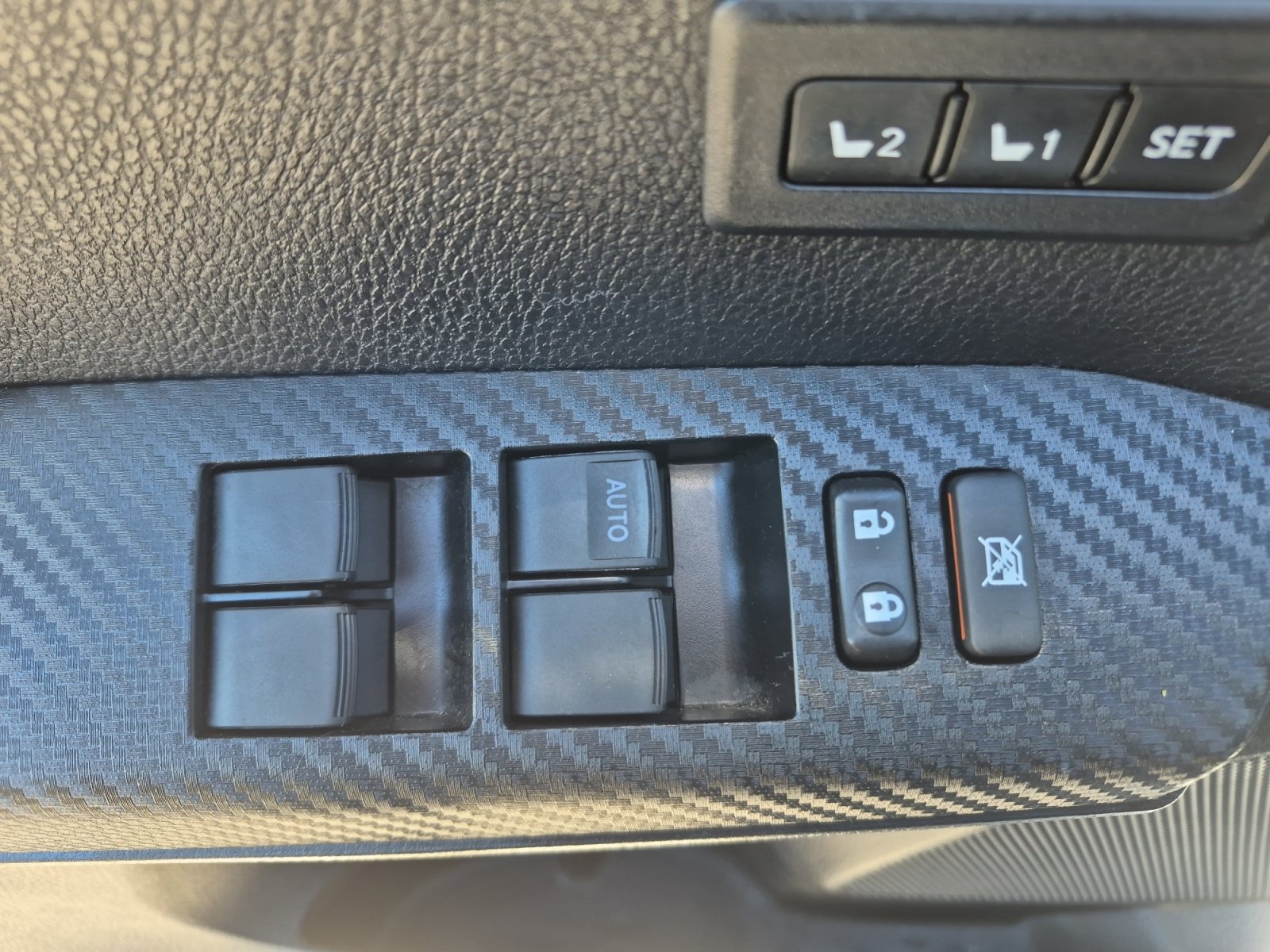 Used 2013 Toyota RAV4 Limited AWD/4WD image 15