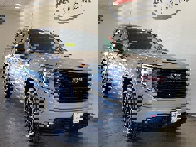 Used 2022 GMC Sierra 1500 Elevation AWD/4WD image 2