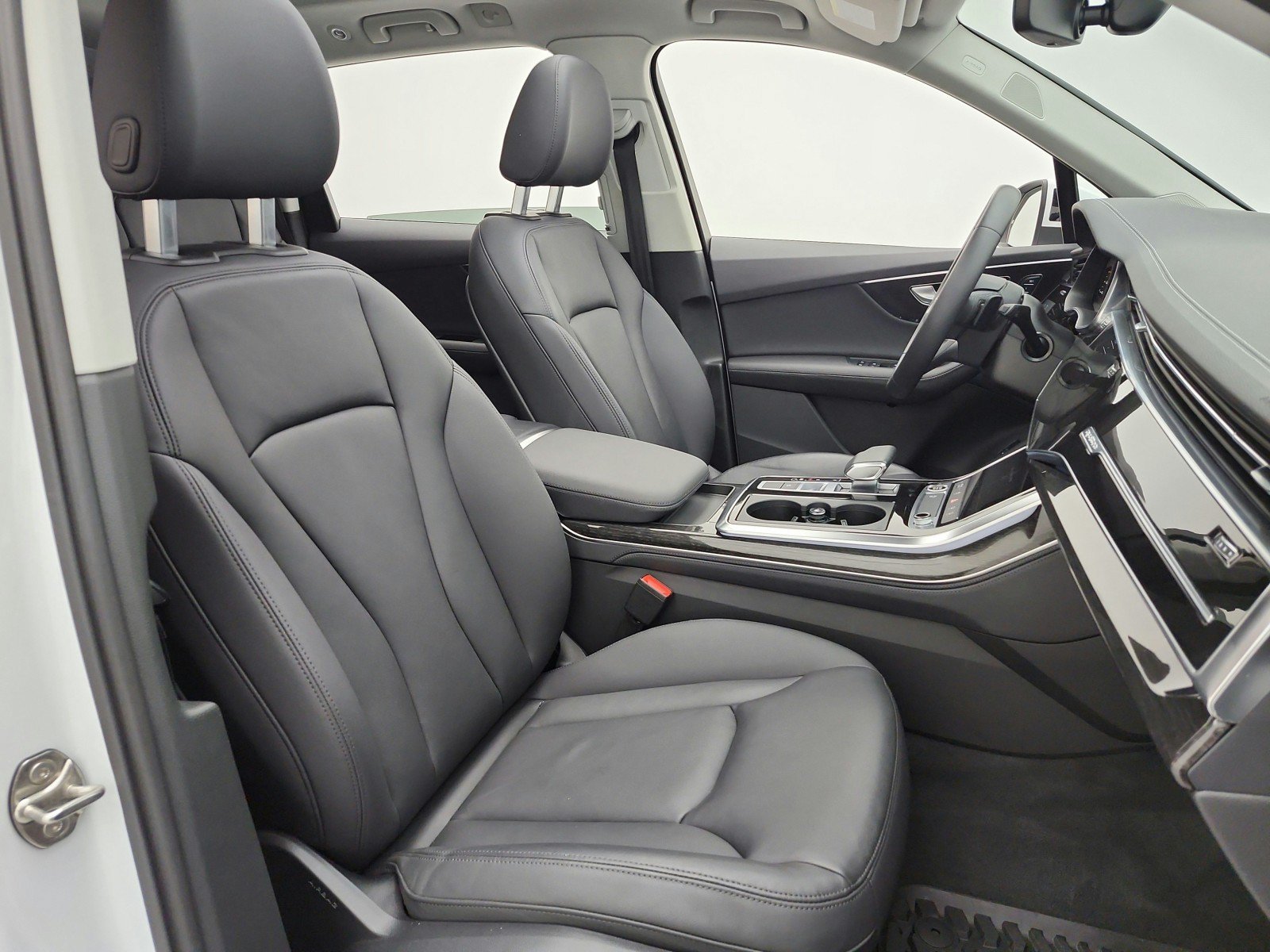 Used 2023 Audi Q7 2.0T Premium Plus w/ Premium Plus Package AWD/4WD image 20
