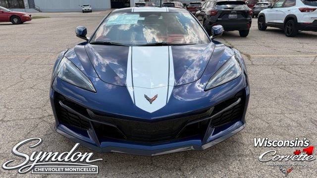 New 2027 Chevrolet Corvette Grand Sport w/ Stealth Interior Trim Package RWD image 2