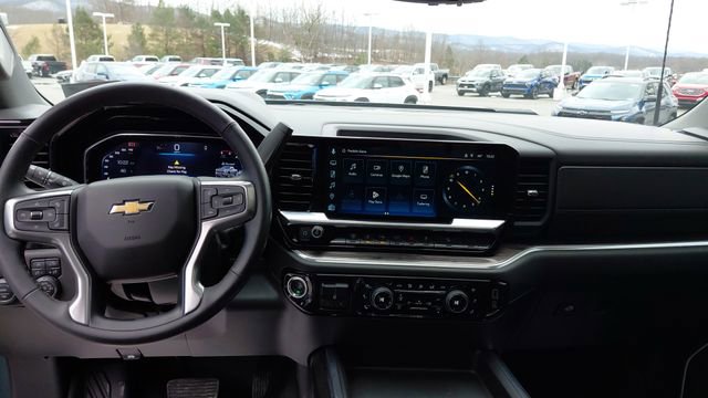 Used 2025 Chevrolet Silverado 2500 LTZ w/ LTZ Premium Package image 23
