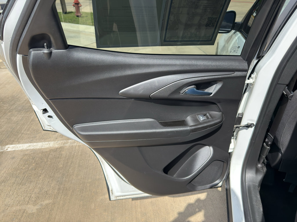 Used 2023 Chevrolet TrailBlazer LT FWD image 40