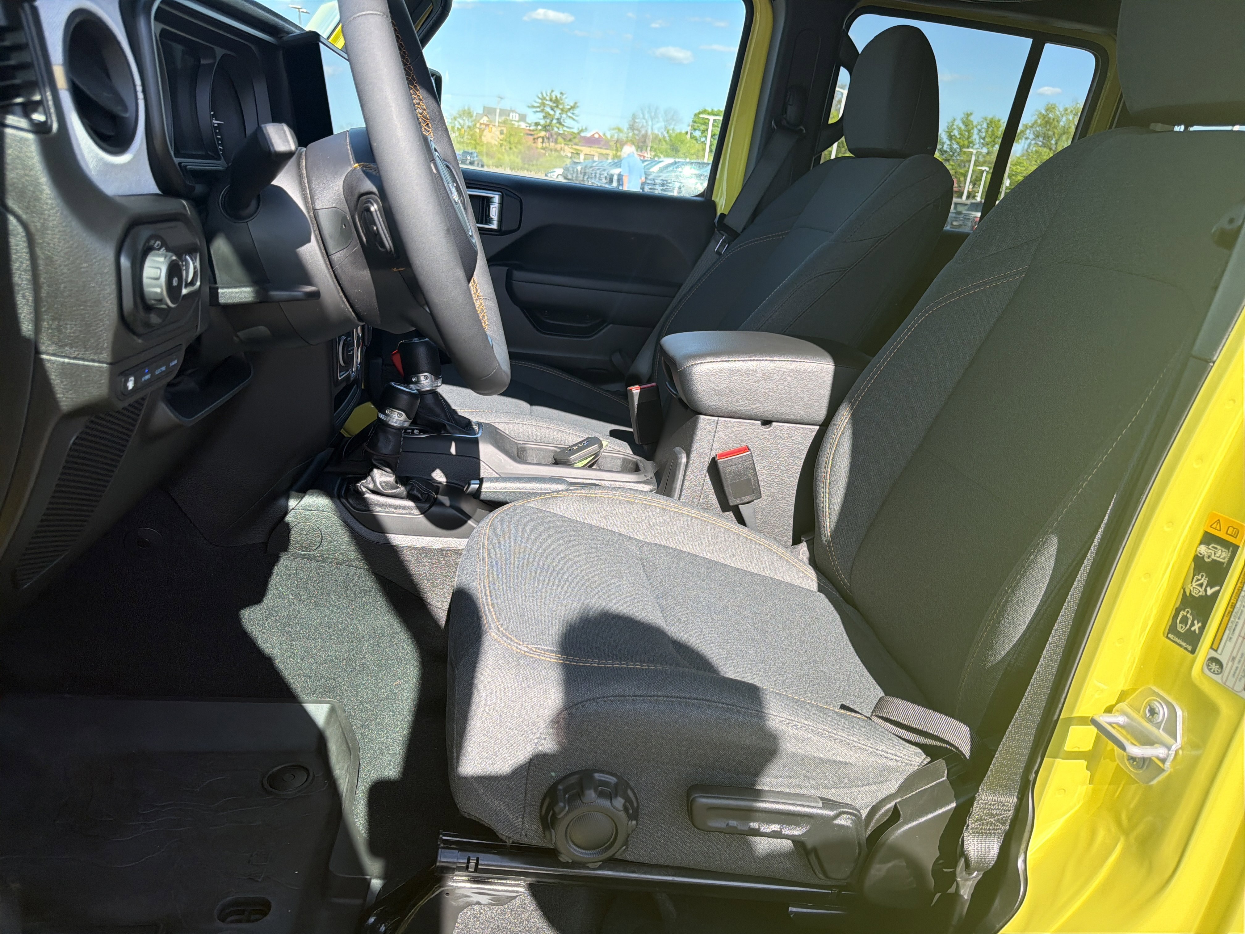 Used 2024 Jeep Wrangler Sport S w/ Convenience Group AWD/4WD image 12