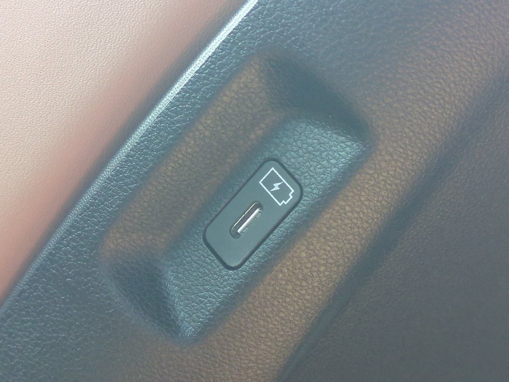 New 2027 Hyundai Santa Fe Calligraphy FWD image 18