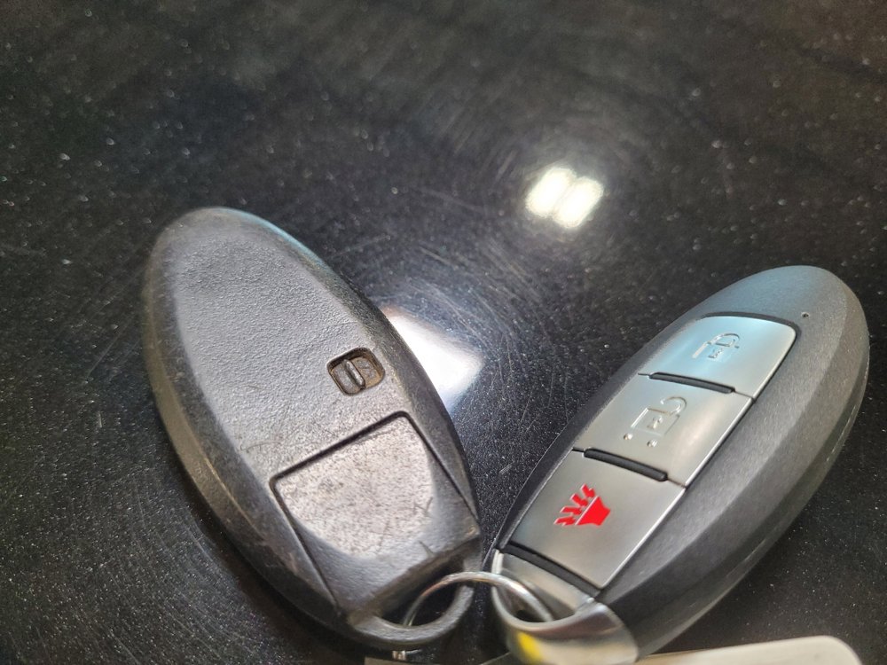 Used 2020 Nissan Frontier SV image 32