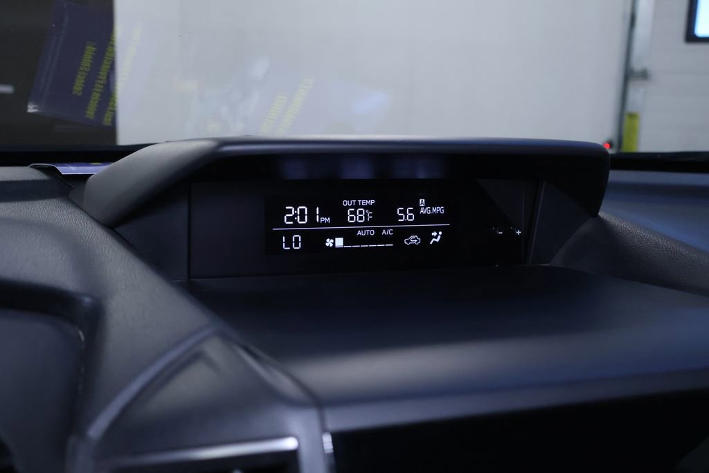 Used 2023 Subaru Crosstrek 2.0i image 24