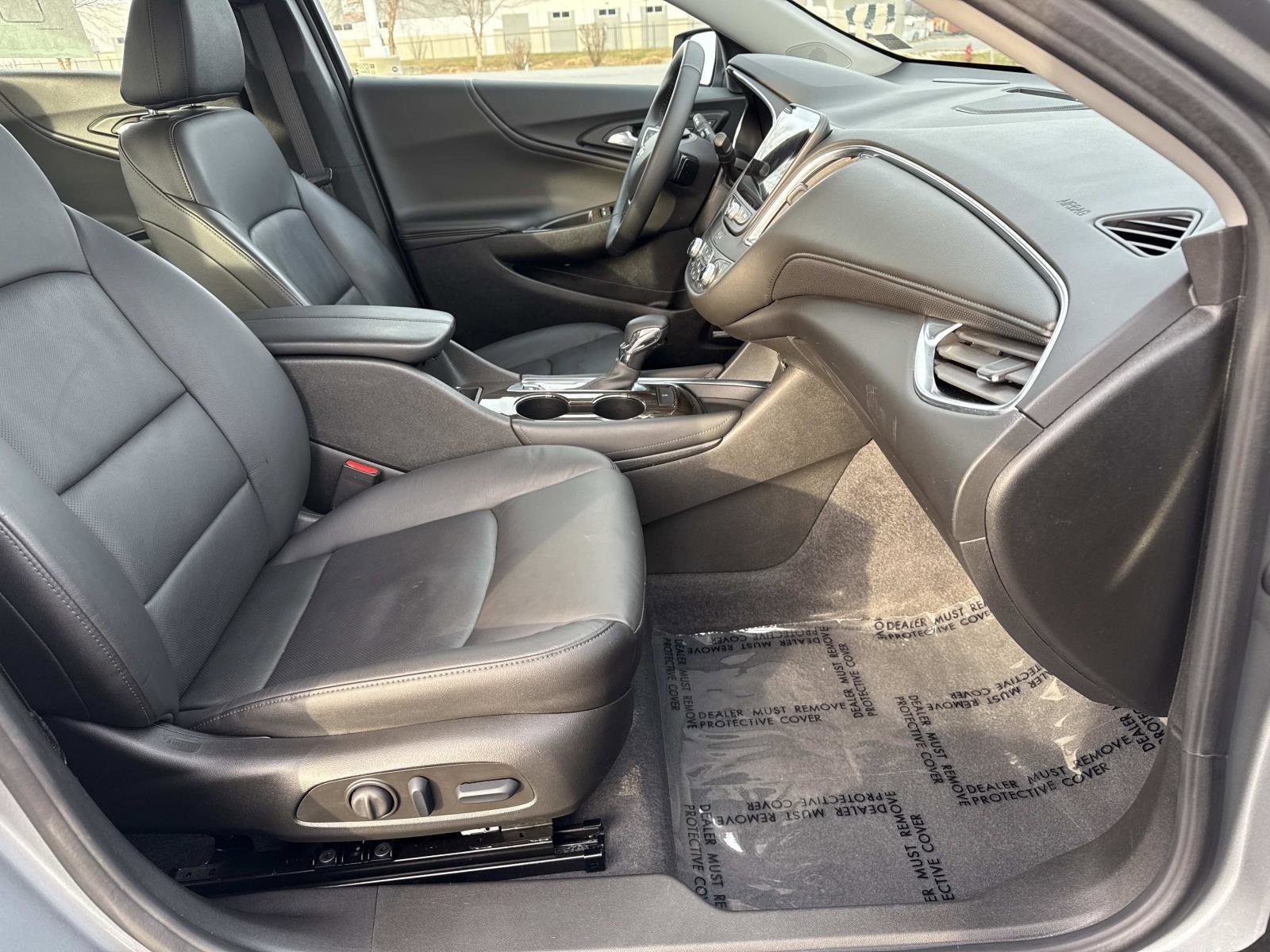 Used 2023 Chevrolet Malibu LT image 19