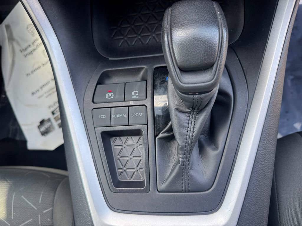 Used 2024 Toyota RAV4 XLE image 19