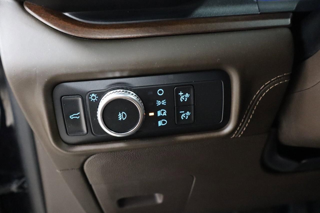 Used 2021 Ford Explorer King Ranch w/ Premium Technology Package AWD/4WD image 13