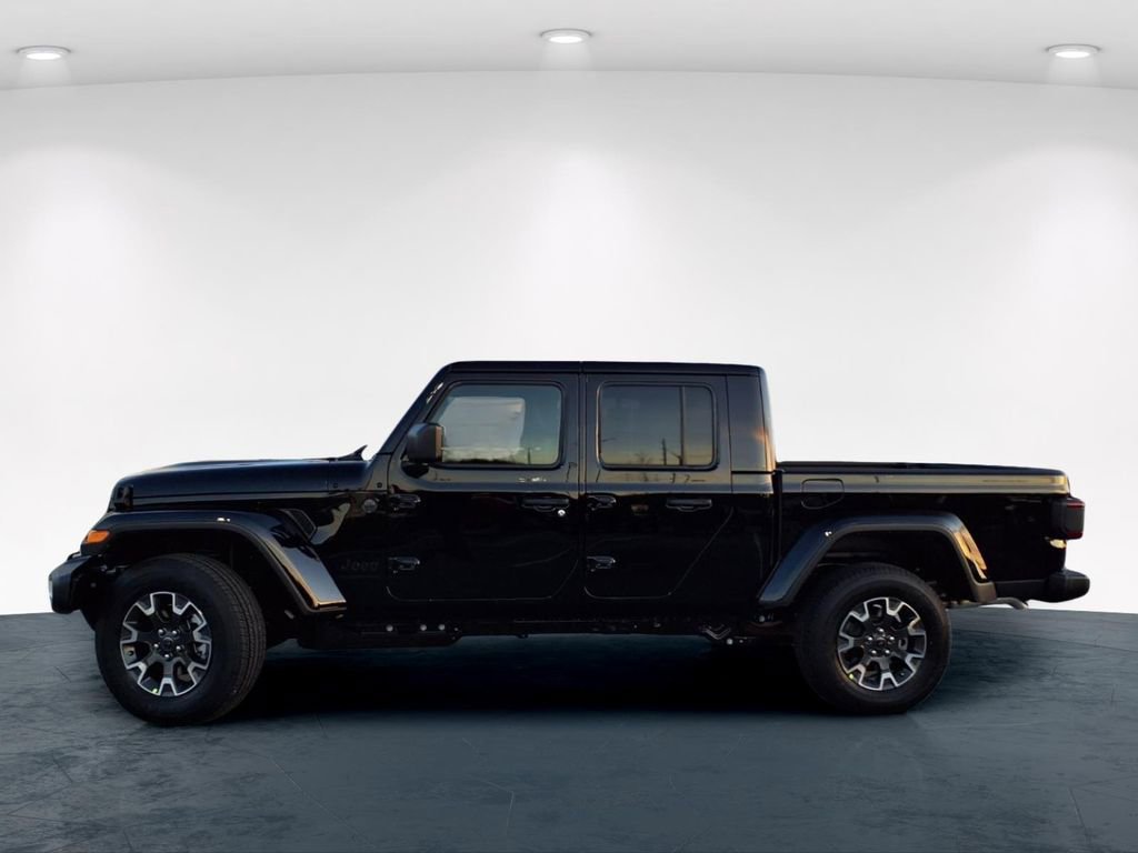 New 2026 Jeep Gladiator Sport AWD/4WD image 5