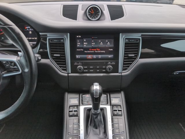 Used 2017 Porsche Macan w/ Premium Package Plus AWD/4WD image 24