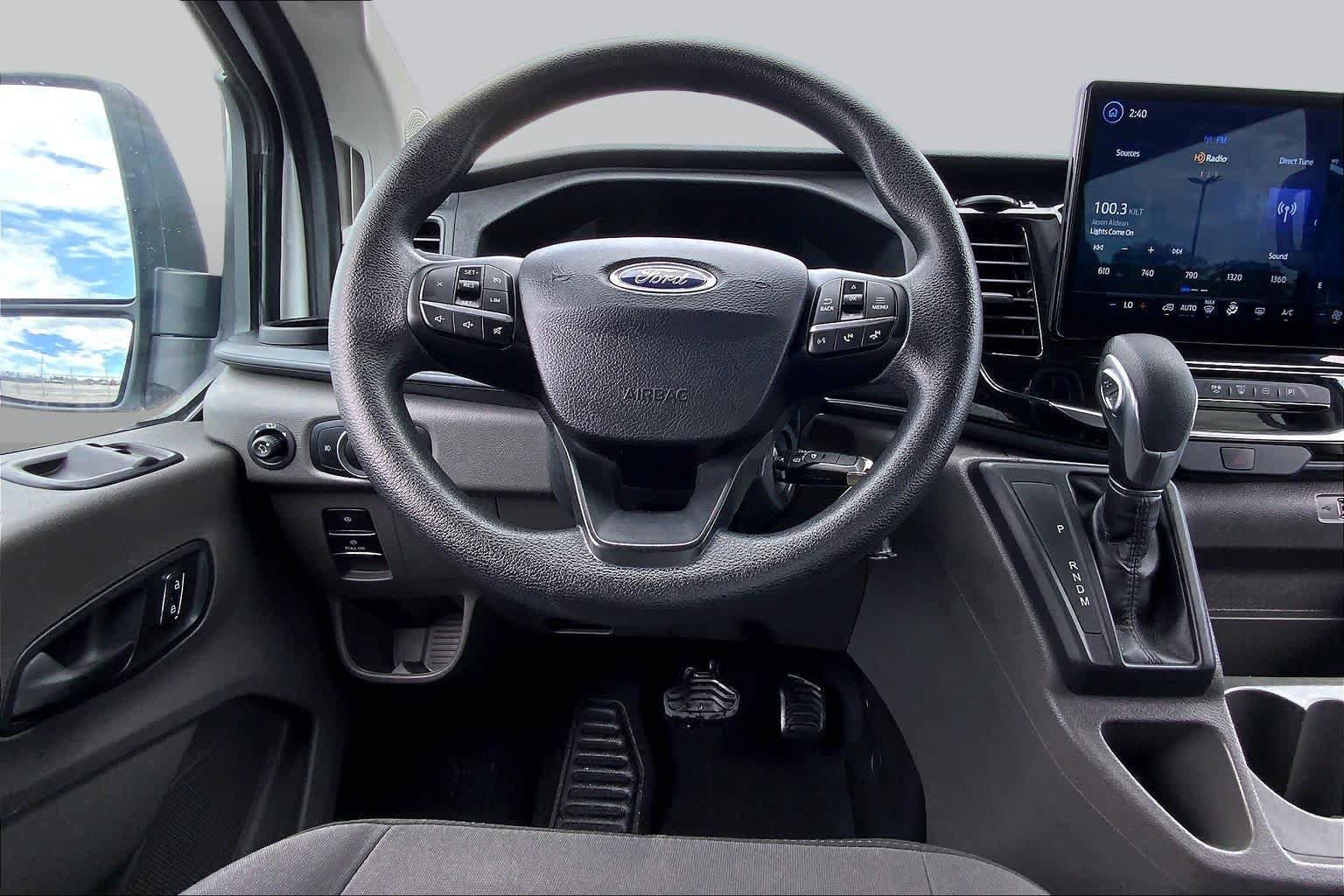 Used 2025 Ford Transit 350 XLT RWD image 6