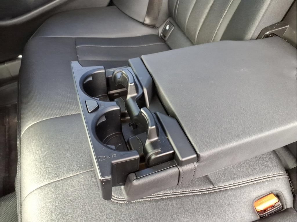 Used 2021 BMW 530i w/ Convenience Package RWD image 32