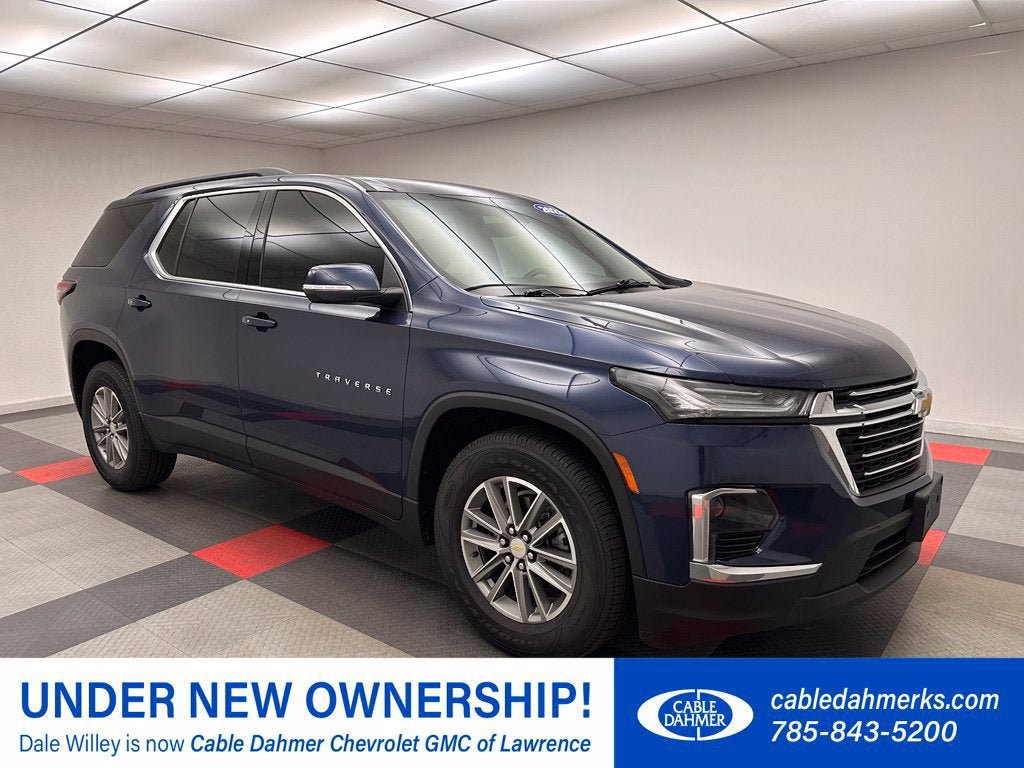Used 2023 Chevrolet Traverse LT