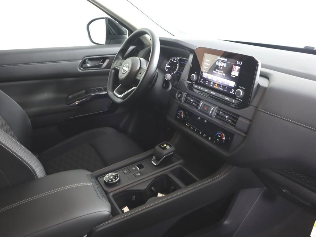 Certified 2025 Nissan Pathfinder S image 29