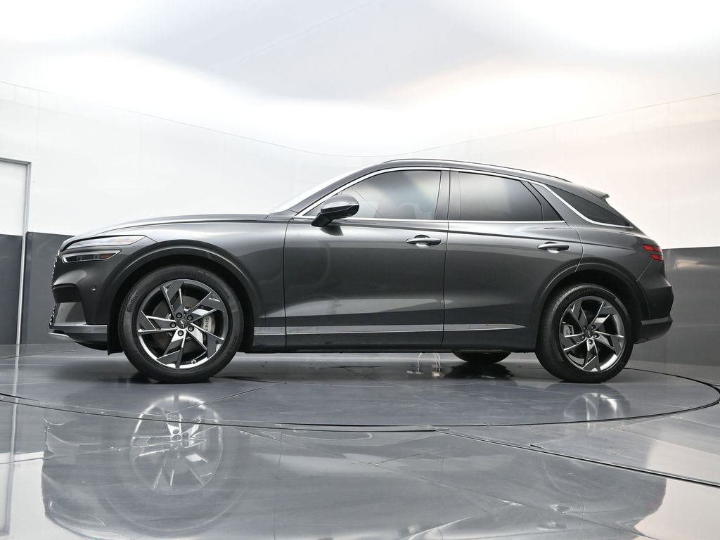 Used 2023 Genesis Electrified GV70 Advanced image 27