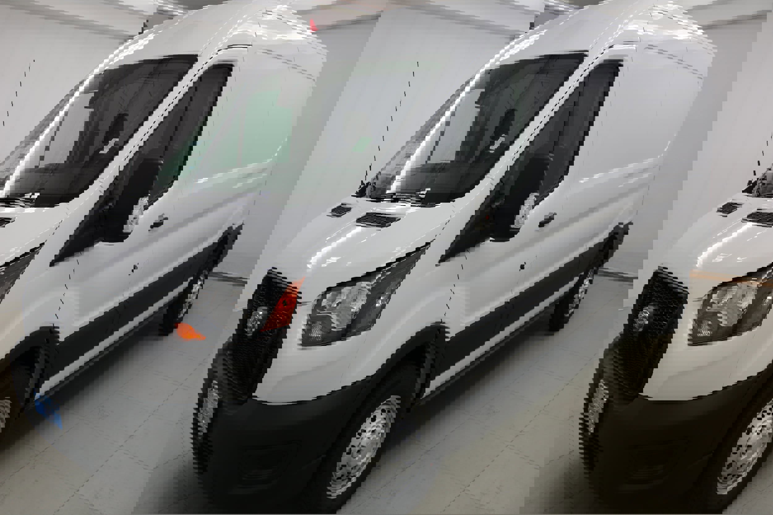 New 2025 Ford Transit 250 148 Medium Roof Extended AWD