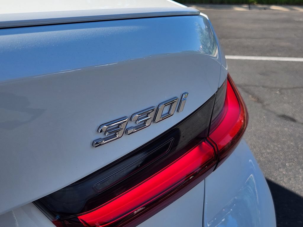 New 2026 BMW 330i xDrive Sedan w/ M Sport Package AWD/4WD image 19