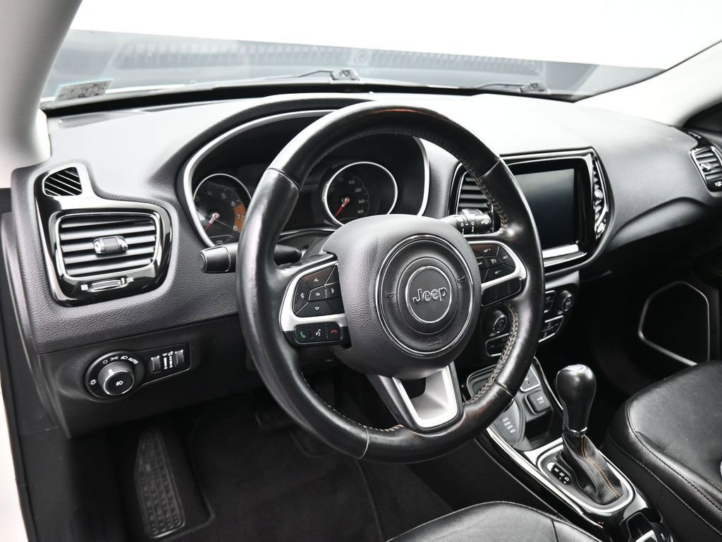 Used 2020 Jeep Compass Limited image 13