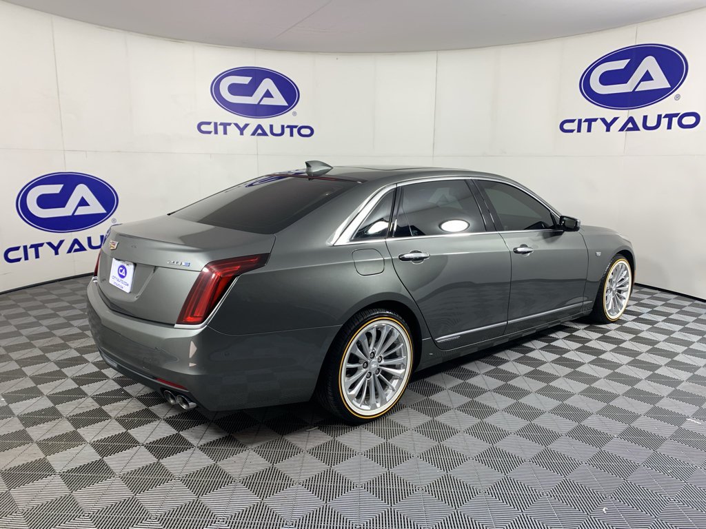 Used 2018 Cadillac CT6 Premium Luxury RWD image 3
