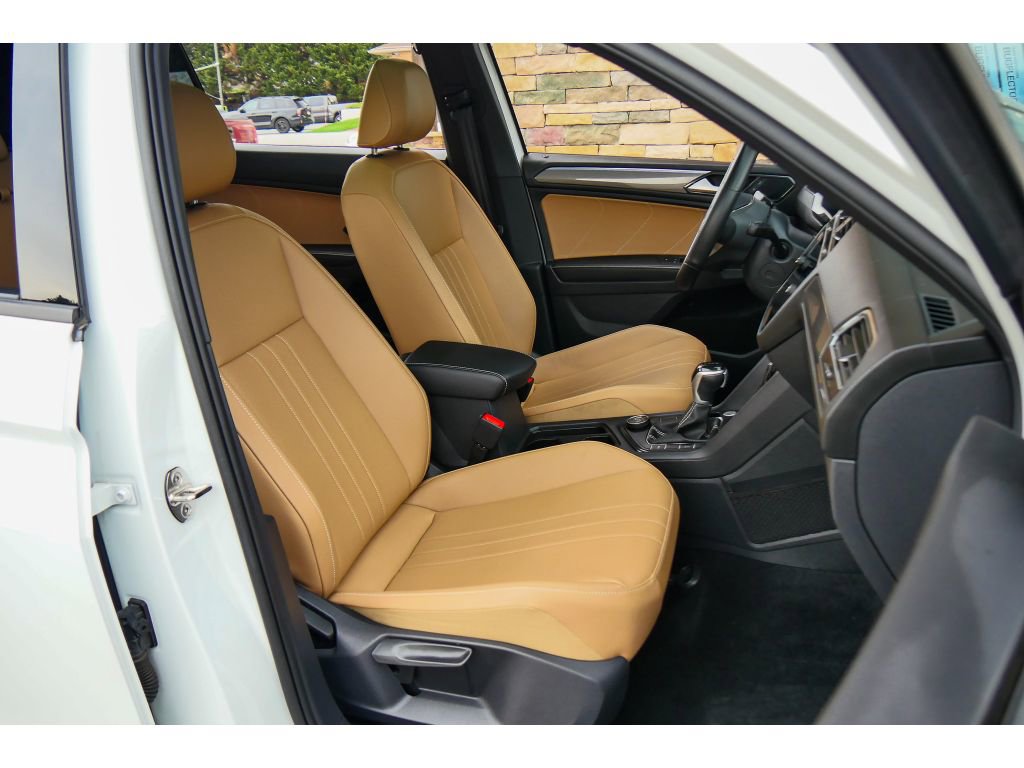Used 2023 Volkswagen Tiguan SE R-Line AWD/4WD image 15