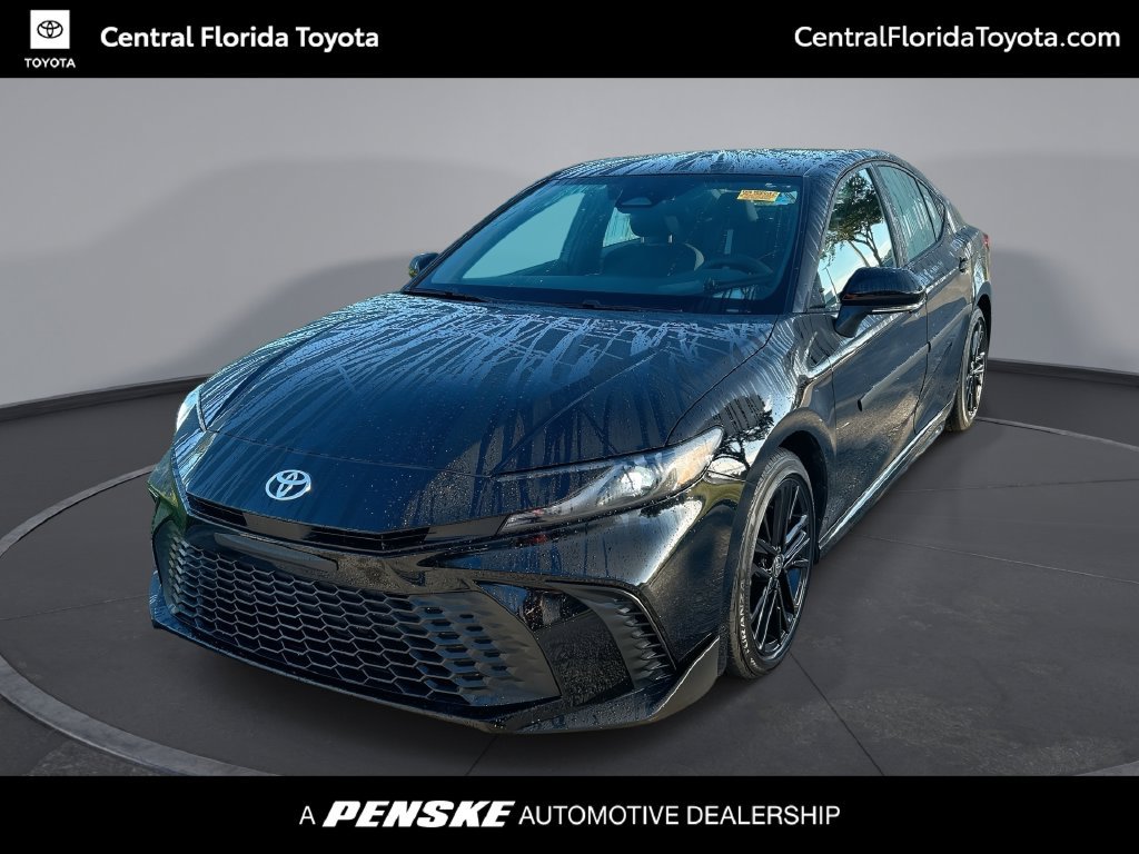 Used 2025 Toyota Camry SE