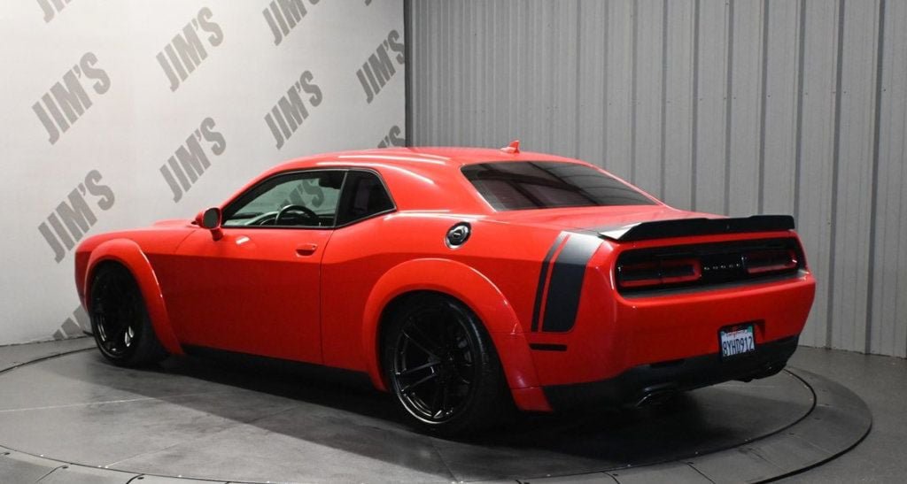 Used 2015 Dodge Challenger R/T Scat Pack w/ Leather Interior Group RWD image 7