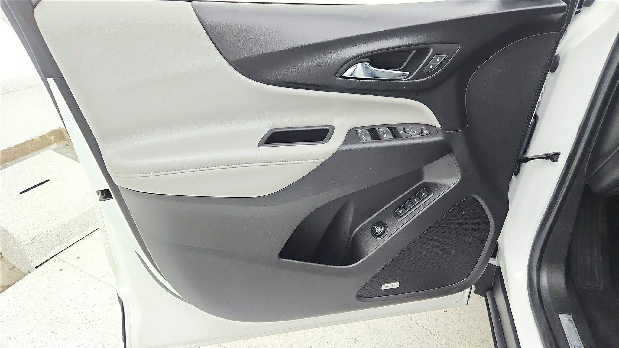 Used 2019 Chevrolet Equinox Premier FWD image 29