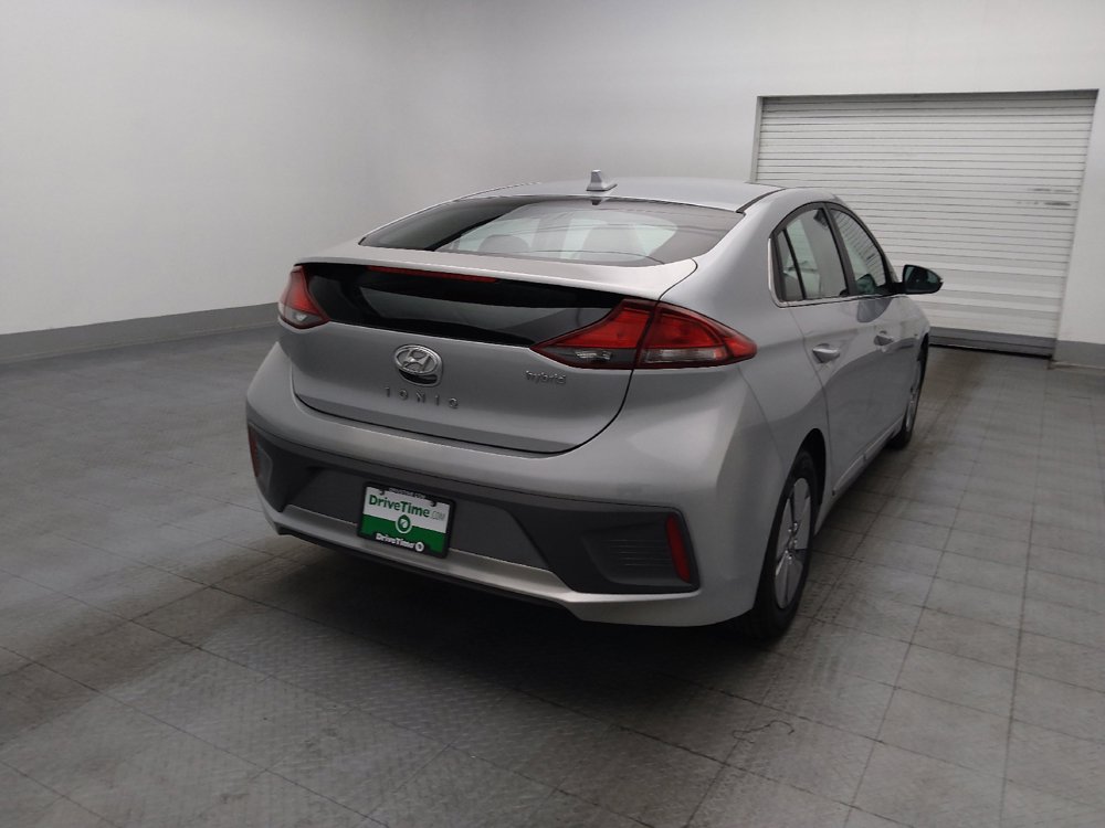 Used 2020 Hyundai Ioniq SE FWD image 7