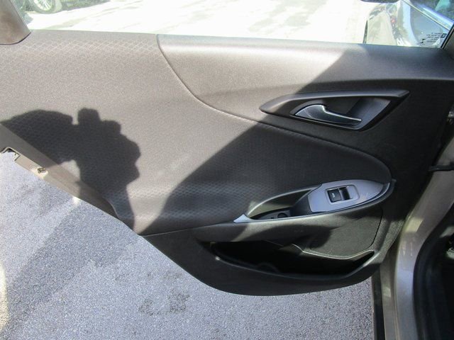 Used 2022 Chevrolet Malibu LT image 12