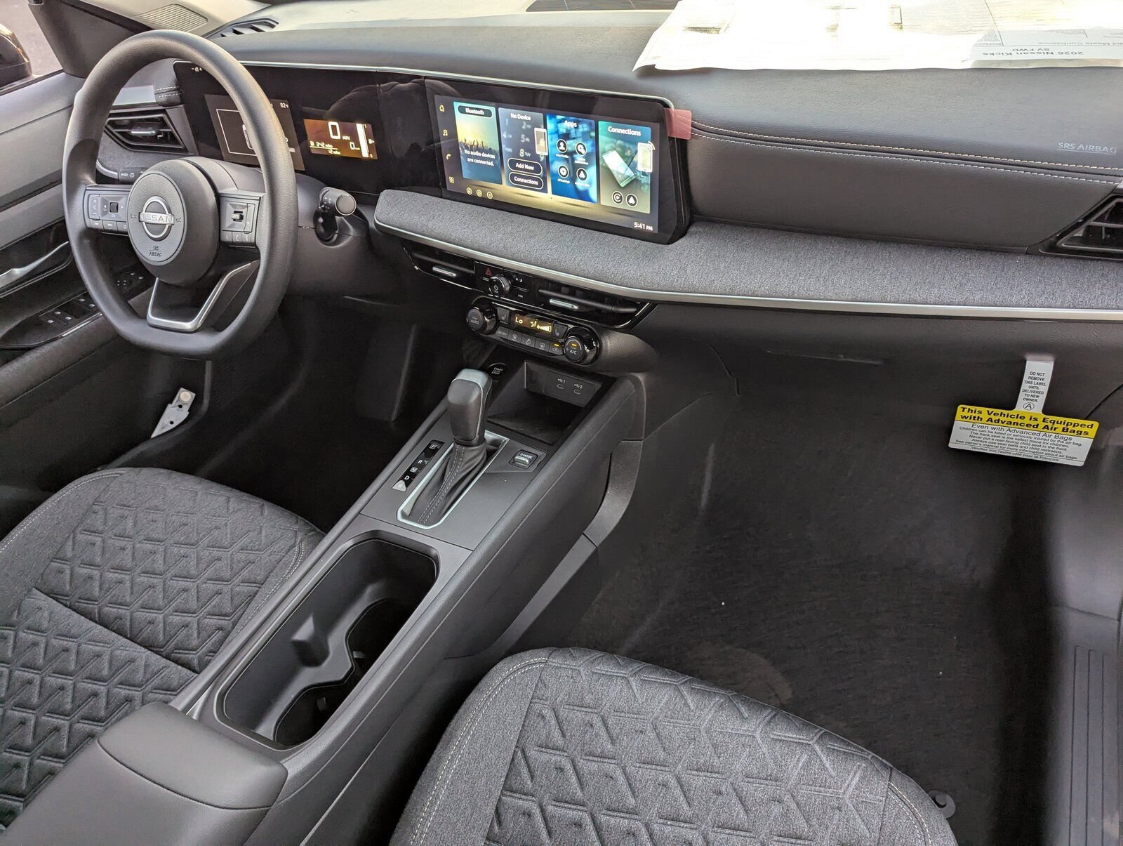 New 2026 Nissan Kicks SV w/ SV Premium Package FWD image 34
