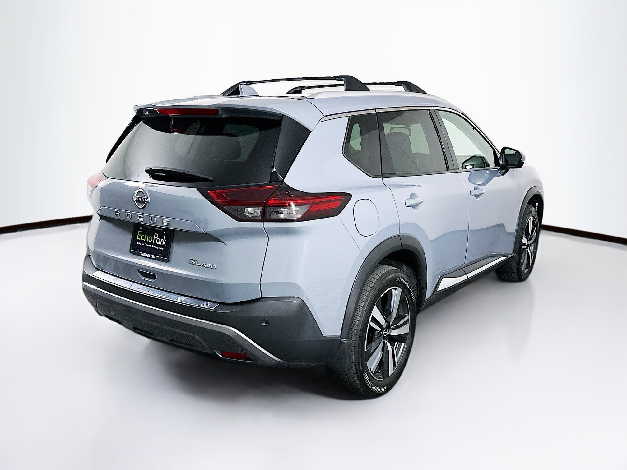 Used 2023 Nissan Rogue SL AWD/4WD image 9