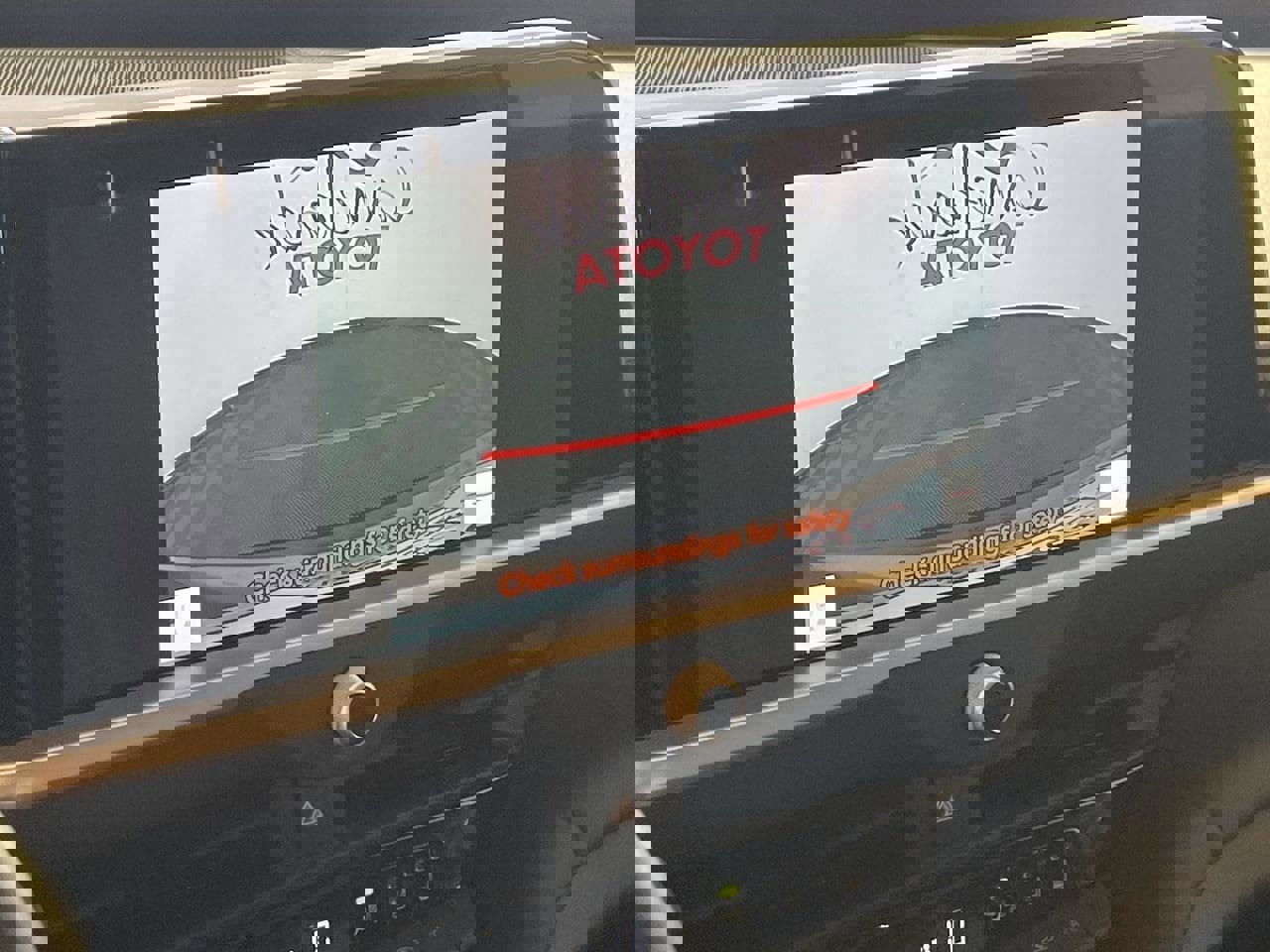 Used 2025 Toyota Crown Signia Limited image 17