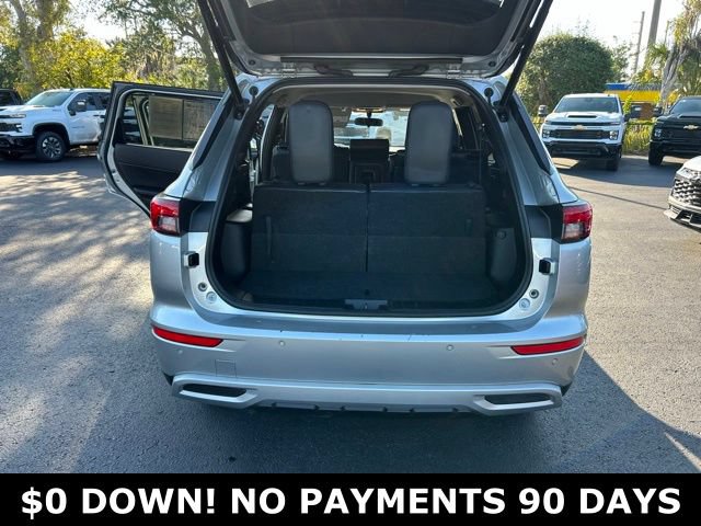 Used 2024 Mitsubishi Outlander SE Black Edition FWD image 17