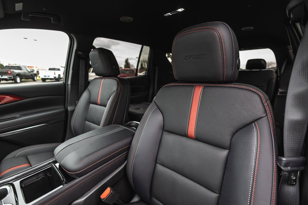 New 2026 Chevrolet Traverse RS w/ LPO, Floor Liner Package image 20