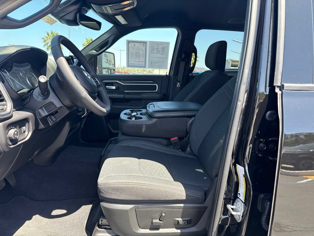 Certified 2026 RAM 2500 Big Horn AWD/4WD image 15