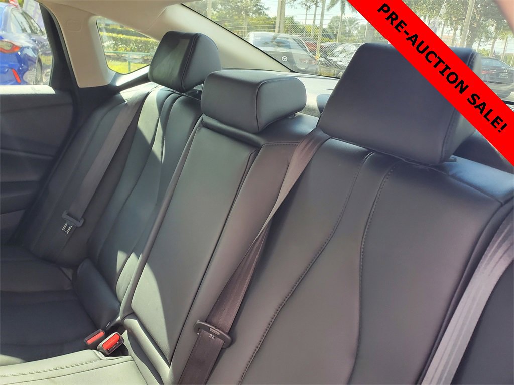 Used 2022 Acura TLX image 12