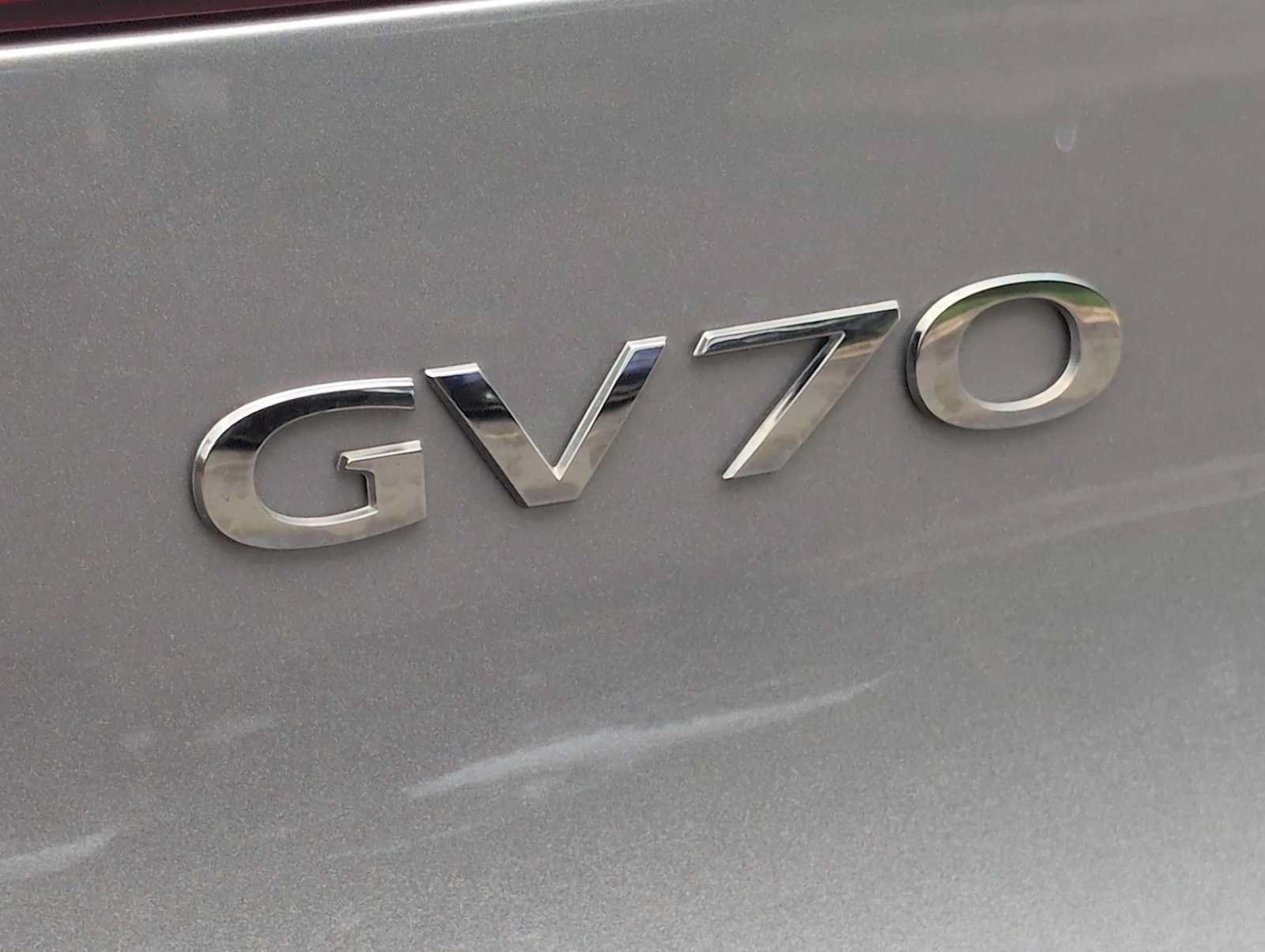 Used 2025 Genesis GV70 2.5T AWD/4WD image 13
