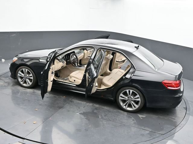 Used 2016 Mercedes-Benz E 350 4MATIC Sedan image 59