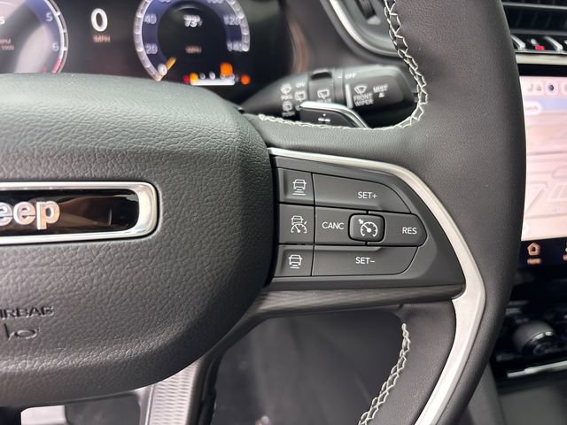 New 2027 Jeep Grand Cherokee Laredo X AWD/4WD image 22