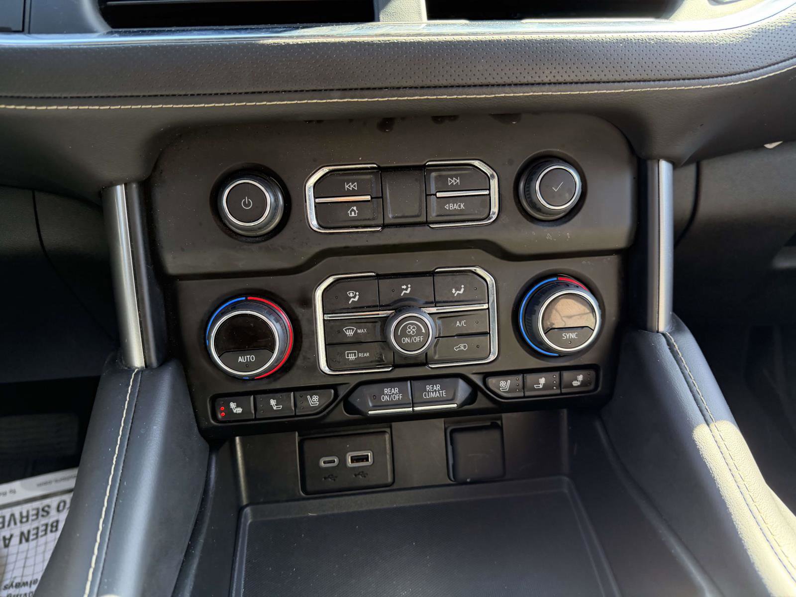 Certified 2024 Chevrolet Suburban Premier AWD/4WD image 21