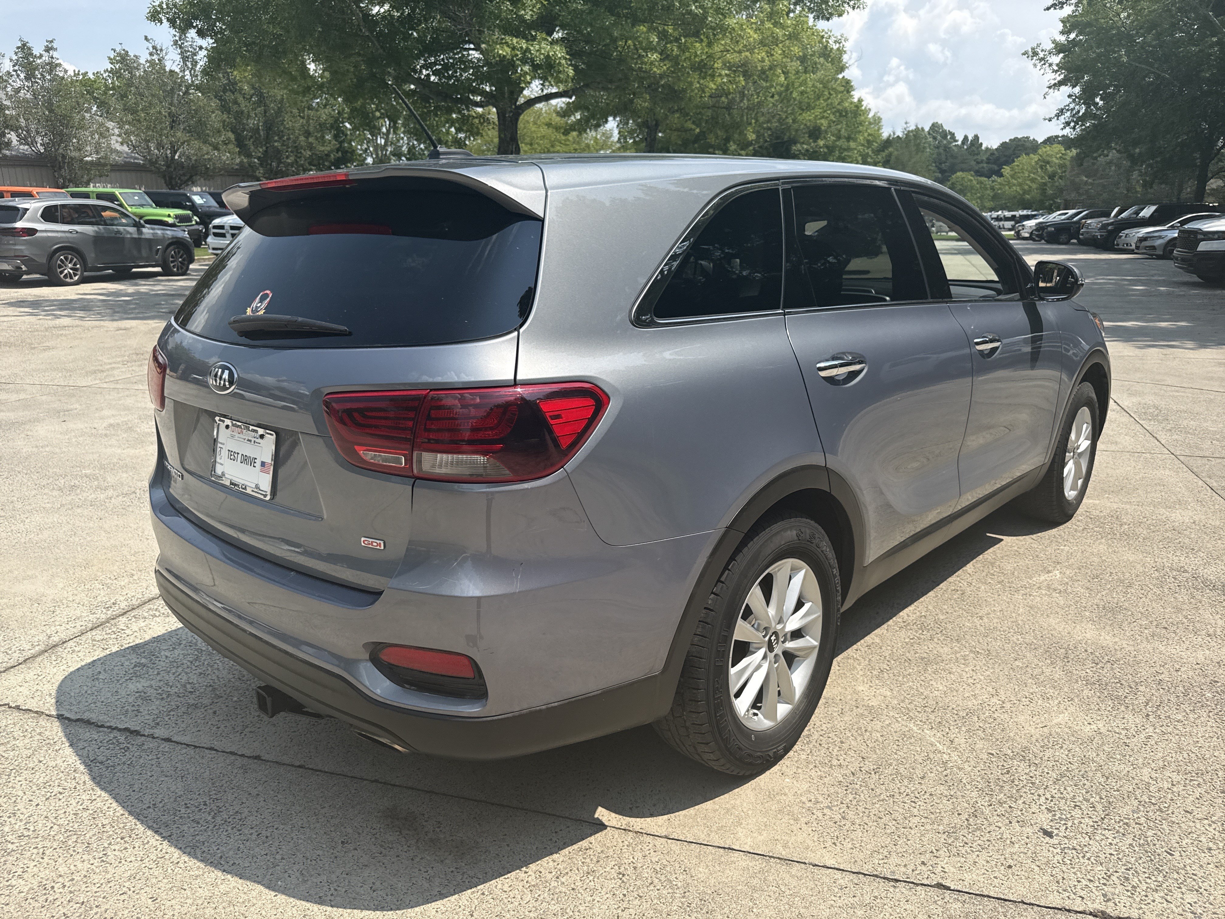 Used 2020 Kia Sorento LX FWD image 7