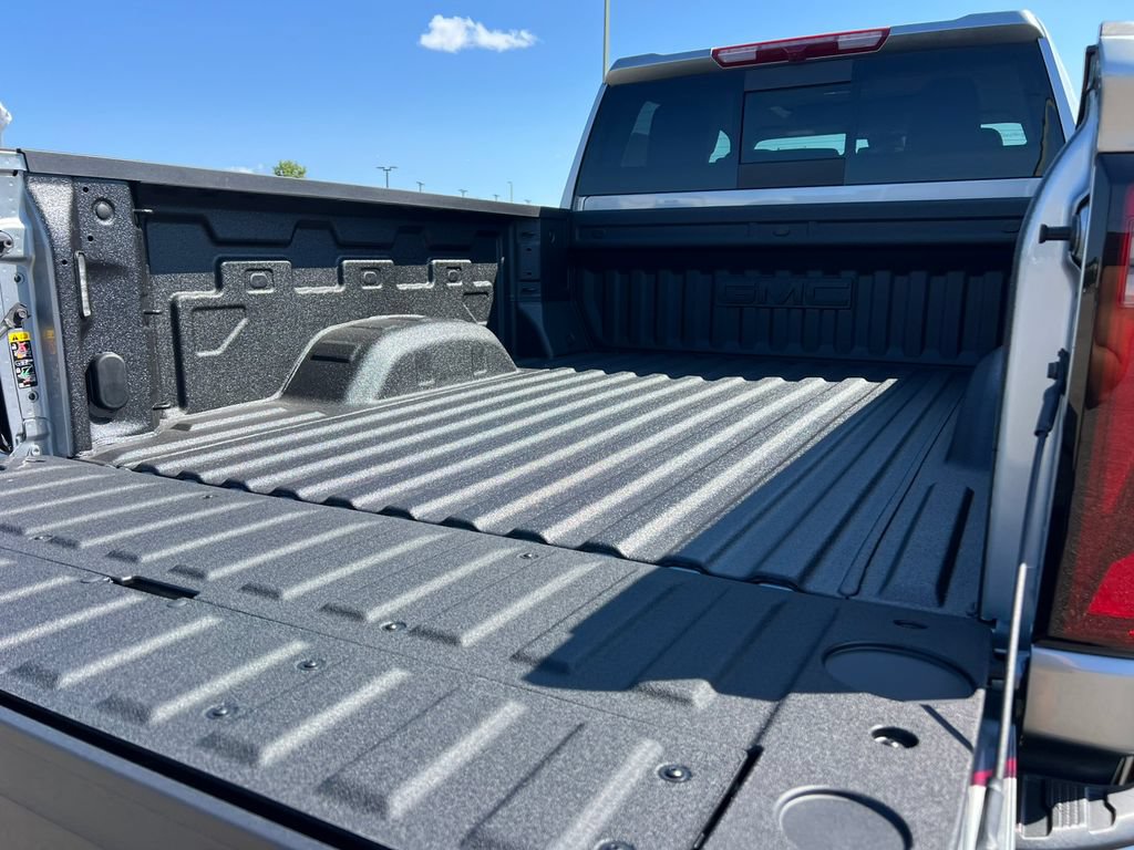 New 2026 GMC Sierra 2500 SLT w/ SLT Premium Package AWD/4WD image 7