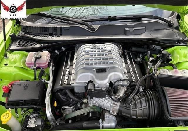 Used 2019 Dodge Challenger SRT Hellcat Redeye image 3