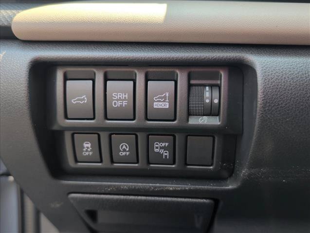 Used 2022 Subaru Forester Limited AWD/4WD image 17