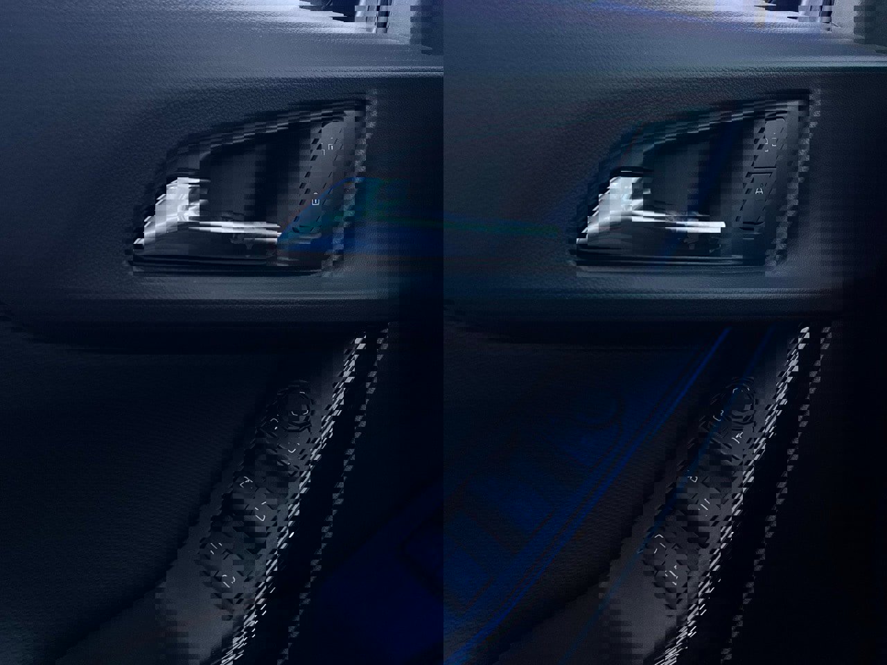 Used 2025 Chevrolet Equinox LT image 20