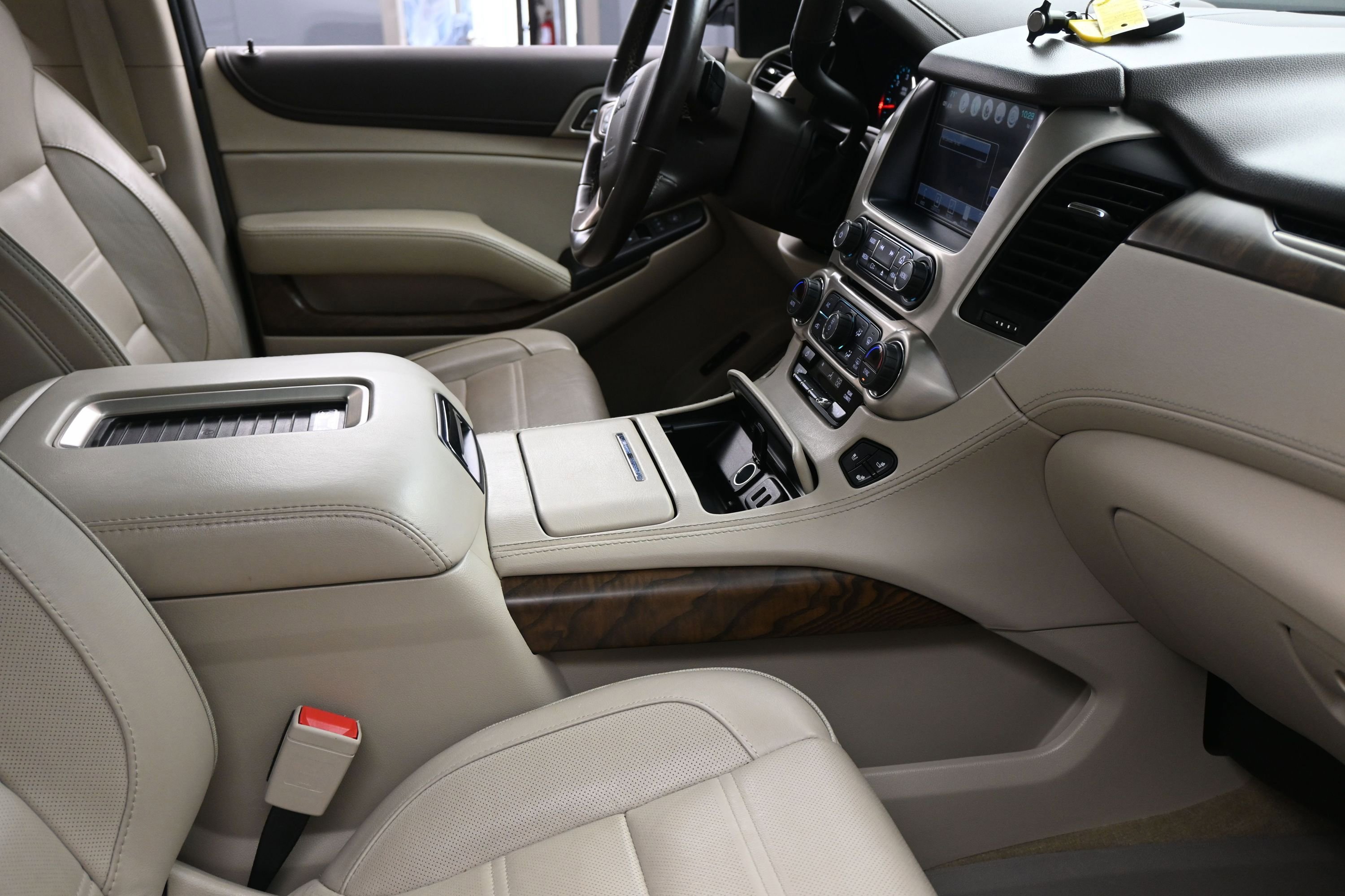 Used 2018 GMC Yukon XL Denali w/ Open Road Package AWD/4WD image 32